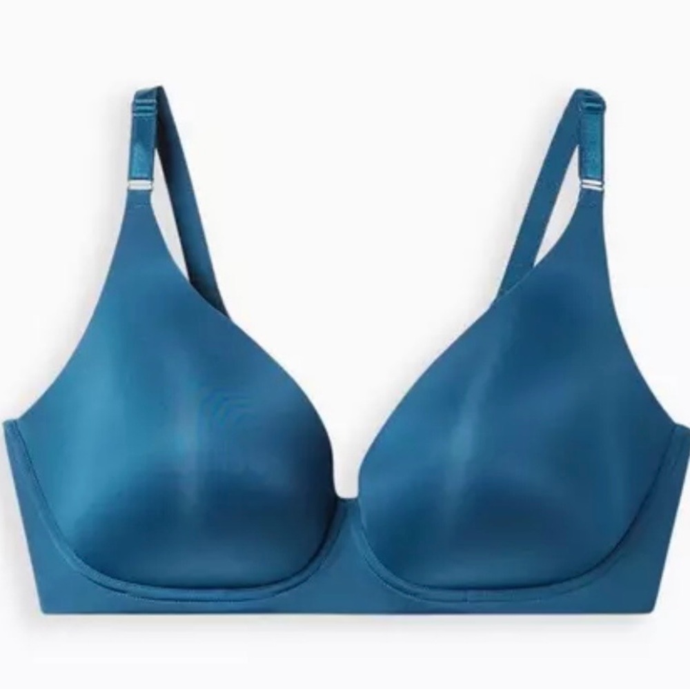 Torrid Curve 360 Back Smoothing Lightly Lined Bra Dream Wire Free Deep V Plunge